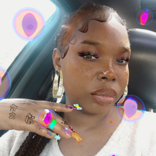 Johnnii r. profile photo