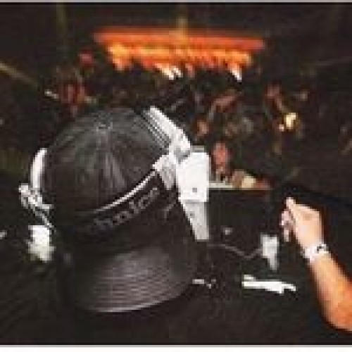 DJ V.