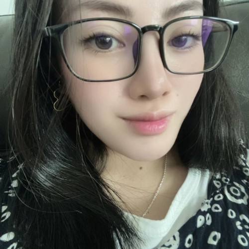 Farah E. profile photo