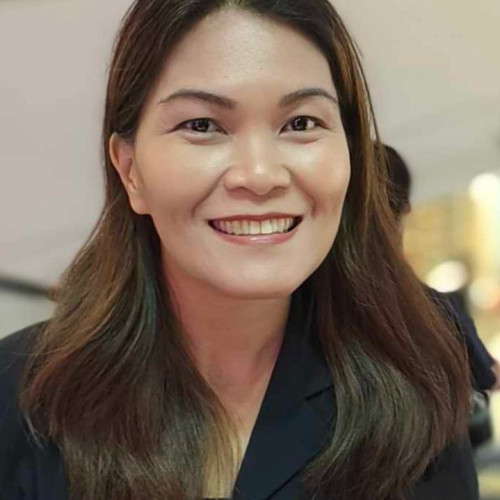 Oly R. profile photo