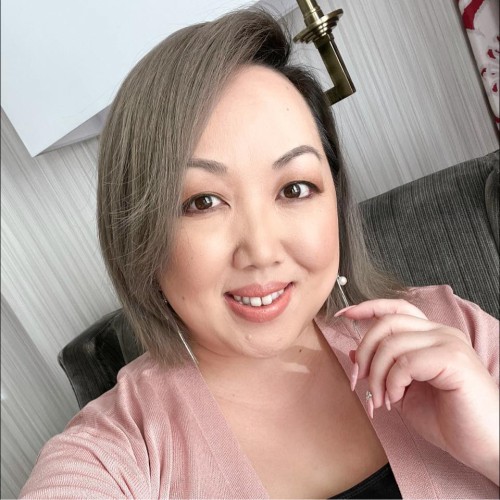 Julie V.