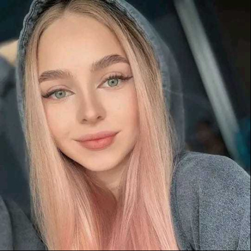 Daniella M. profile photo