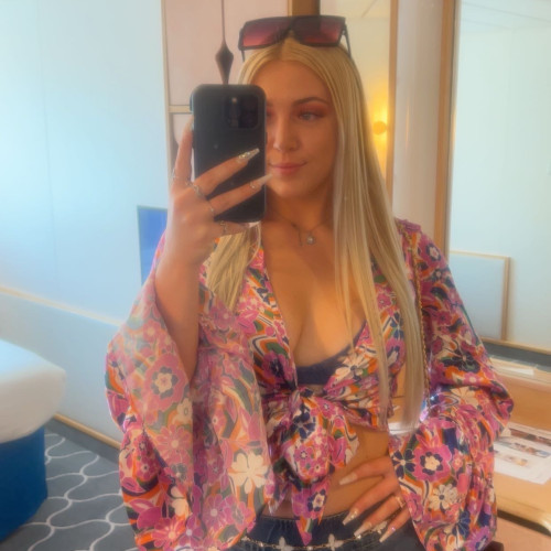 Aura B. profile photo