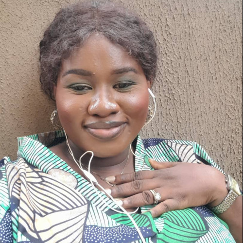 Esther O. profile photo
