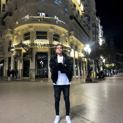Yogerson L. profile photo