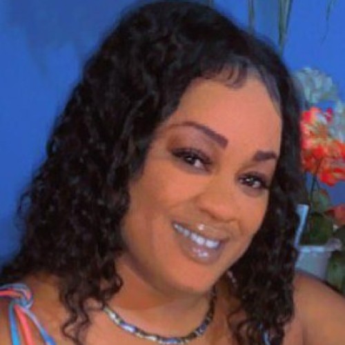 Deondra  b.