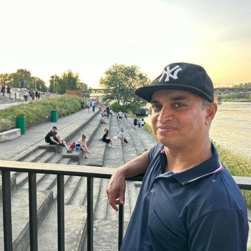 Vinod  K.