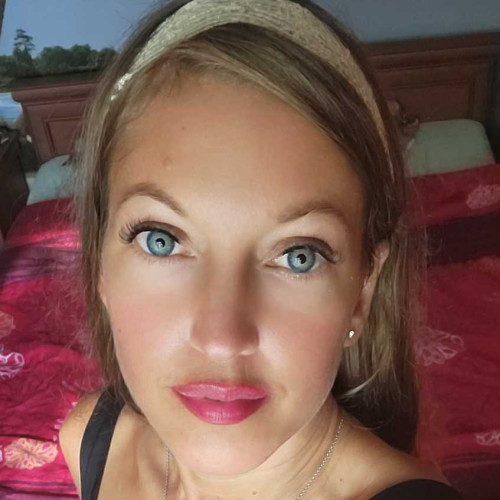 Minka D.