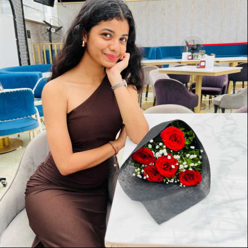 varishni v. profile photo