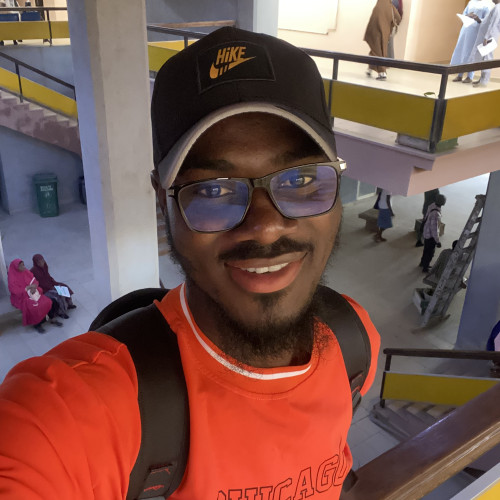 AdeListens T. profile photo