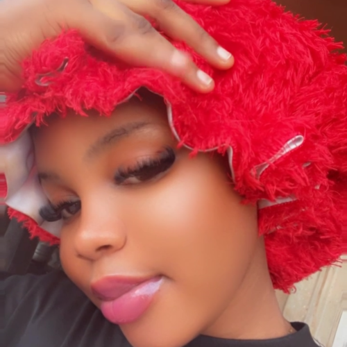 sweet L. profile photo