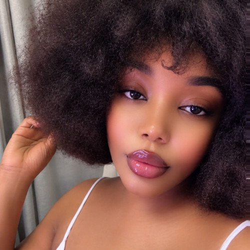 Nyxara vibes X. profile photo