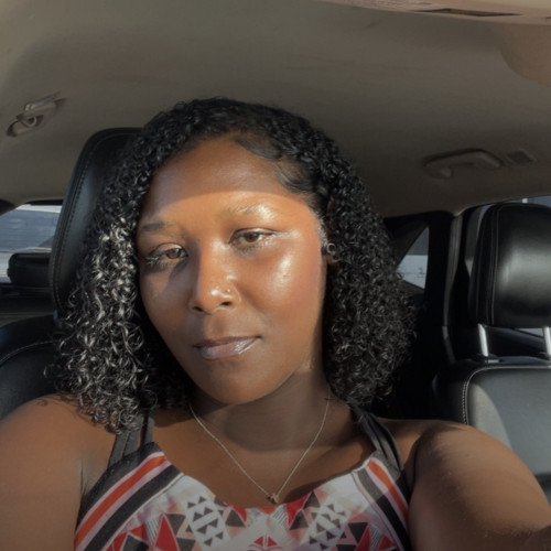 Charay R. profile photo