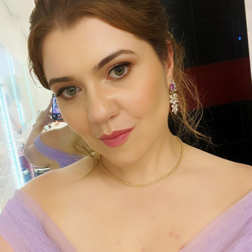 Nadiane B.