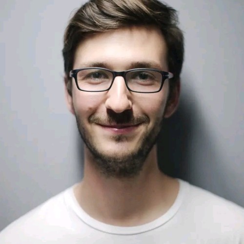 Redouan S.