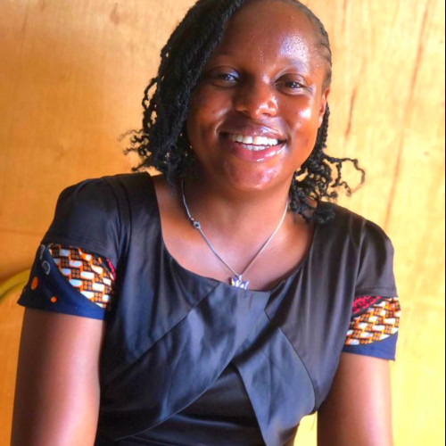 Esther O. profile photo