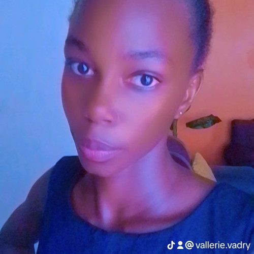 Vallerie V. profile photo