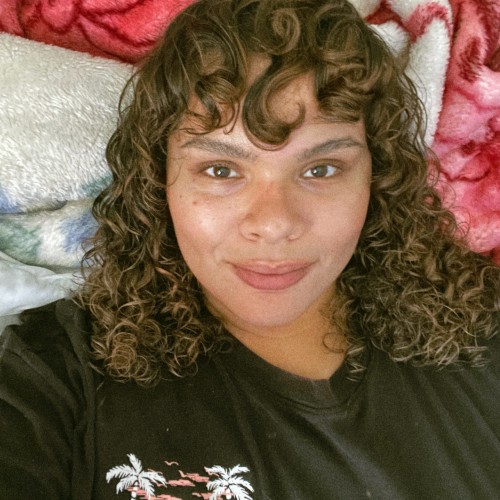 Isamar R.