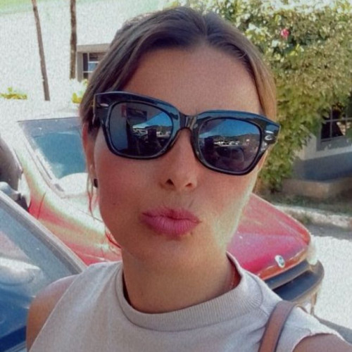 Josiane  A.