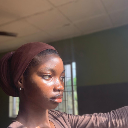Vee N. profile photo