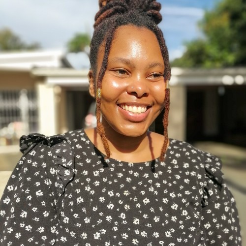 Usivile  M. profile photo