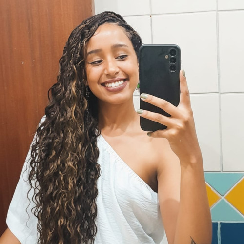 Aline F. profile photo