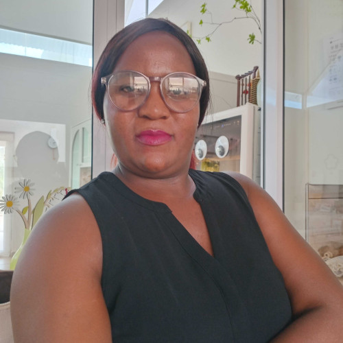 Hellena N. profile photo