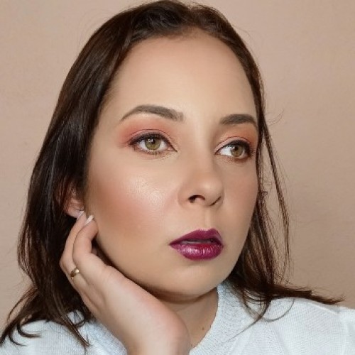 ANA PAULA L.