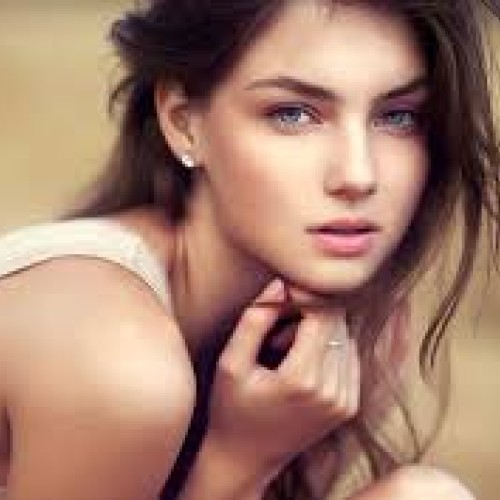Amanda R.